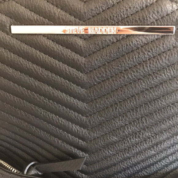 Backpack - Picture 3 of 3